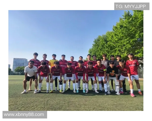 三月三日出生的足球天才们：跨越岁月的辉煌与传奇